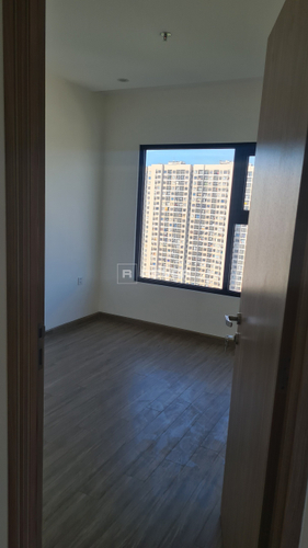  Căn hộ Vinhomes Grand Park hướng ban công tây bắc nội thất cơ bản diện tích 81.5m²