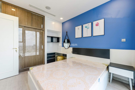  Căn hộ Vinhomes Golden River hướng Đông Bắc, diện tích 487m²