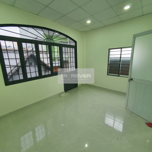 Nhà phố Quận Thủ Đức Nhà phố hẻm nhà thờ Fatima, diện tích 45.3m2 có nội thất cơ bản.