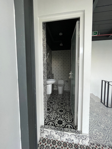 IMG_4055.HEIC Shop-house Vinhomes Golden River nội thất cơ bản diện tích 140m²