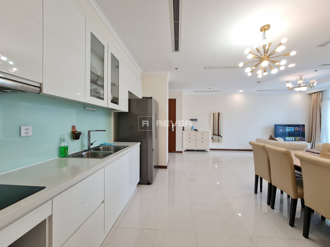  Căn hộ Vinhomes Central Park hướng Đông Nam, diện tích 108.7m²