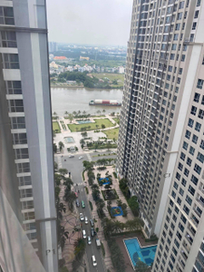 Căn hộ Vinhomes Central Park, Quận Bình Thạnh Căn hộ cao cấp Vinhomes Central Park tầng 25, bàn giao nội thất cơ bản.