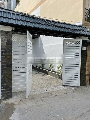 Nhà phố Quận Bình Thạnh Nhà phố diện tích 112m2 nở hậu tài lộc, bàn giao đầy đủ nội thất.