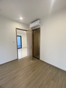  Căn hộ Vinhomes Grand Park hướng ban công đông nam nội thất cơ bản diện tích 85.2m².