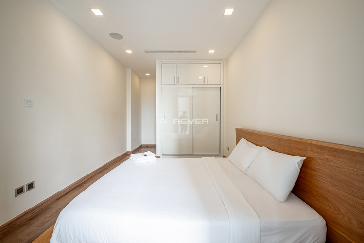  Căn hộ Vinhomes Central Park hướng ban công tây nam đầy đủ nội thất diện tích 52.7m².