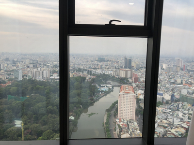  Căn hộ Vinhomes Golden River đầy đủ nội thất diện tích 110m².