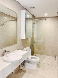  Căn hộ Vinhomes Grand Park đầy đủ nội thất, cửa hướng Tây Bắc.