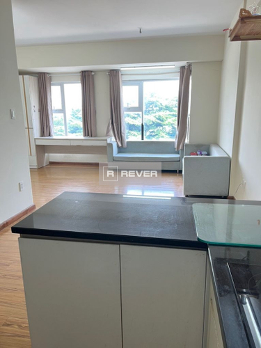 Căn hộ Fuji Residence, Quận 9 Căn hộ Fuji Residence tầng 3 có 1 phòng ngủ, nội thất cơ bản.