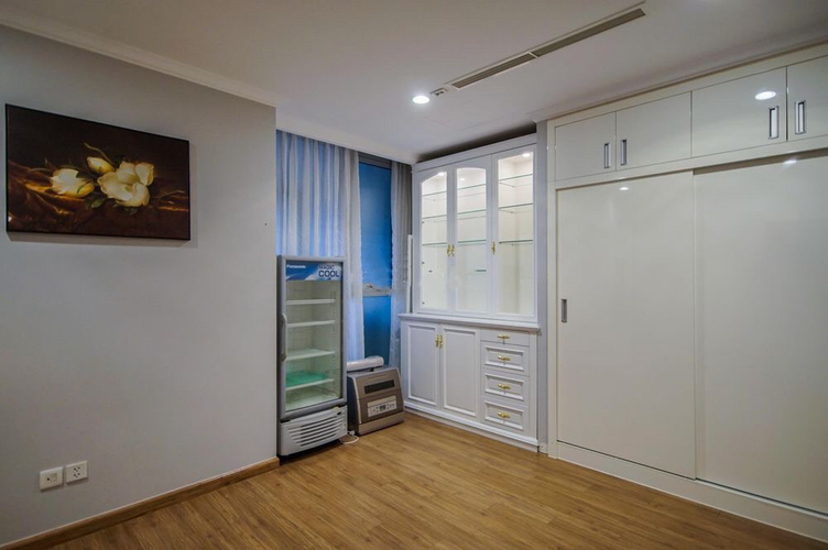 Căn hộ VInhomes Central Park, Quận Bình Thạnh Căn hộ cao cấp Vinhomes Central Park 3 phòng ngủ, nội thất dính tường.