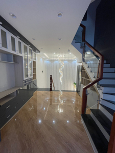 Nhà phố Quận Gò Vấp Nhà phố có cửa hướng Đông Bắc thoáng mát, có sổ hồng riêng bàn giao ngay.