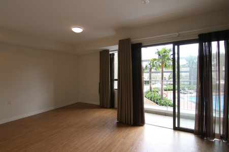 Duplex Masteri Thảo Điền, Quận 2 Duplex Masteri Thảo Điền có 3 phòng ngủ, nội thất cơ bản.