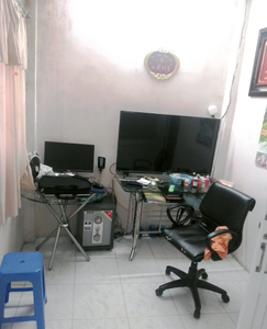 Nhà phố Quận 6 Nhà thiết kế 1 trệt, 1 lầu cửa hướng Tây Nam, cách chợ Tân Hòa Đông 50m.