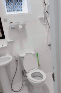 Toilet căn hộ Topaz City Căn hộ Topaz City hướng ban công tây bắc không có nội thất diện tích 70m²