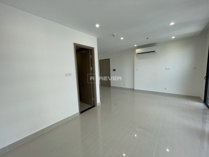  Căn hộ Vinhomes Grand Park hướng ban công đông nam nội thất cơ bản diện tích 46.7m²