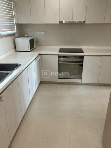  Căn hộ The Vista An Phú đầy đủ nội thất diện tích 140m².