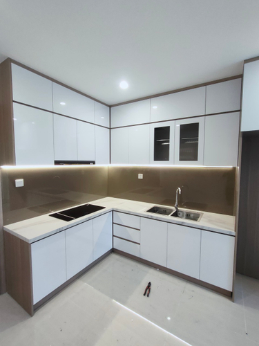  Căn hộ Vinhomes Grand Park hướng ban công tây bắc nội thất cơ bản diện tích 82.3m²