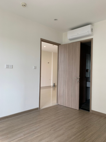  Căn hộ Vinhomes Grand Park hướng ban công đông nam không có nội thất diện tích 70.4m².