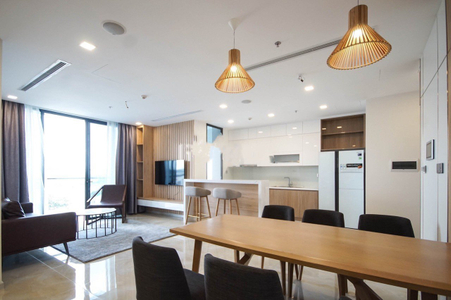 26500939ed3745089e49c9f901f83df3.jpg Căn hộ Vinhomes Golden River đầy đủ nội thất diện tích 126m²