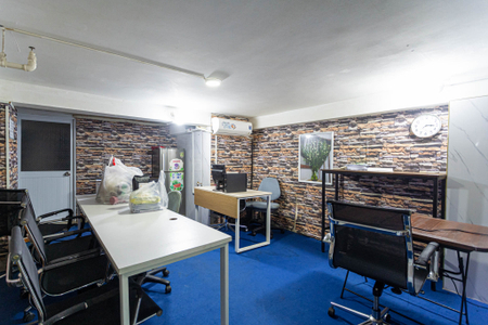 Mặt bằng kinh doanh Quận 1 Mặt bằng kinh doanh tầng trệt diện tích 100m2, khu kinh doanh sầm uất.