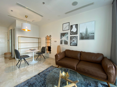 Căn hộ Vinhomes Golden River, Quận 1 Căn hộ Vinhomes Golden River tầng 15 ban công hướng Đông Bắc.