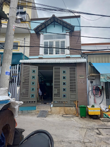 Nhà phố Quận Bình Tân Nhà phố có cửa hướng Đông Nam mát mẻ, diện tích 69.3m2 rộng thoáng.