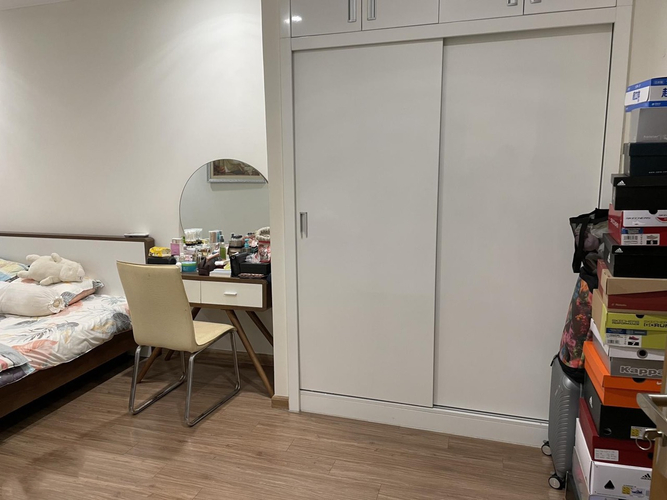 Officetel Vinhomes Central Park, Quận Bình Thạnh Officetel Vinhomes Central Park ban công hướng Đông Bắc mát mẻ.