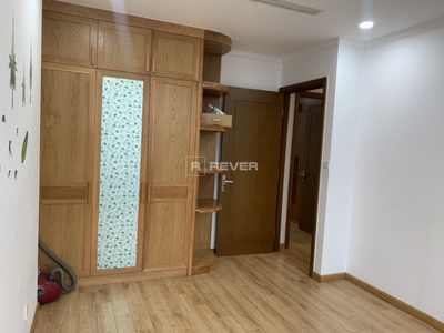  Căn hộ Vinhomes Central Park hướng ban công đông nam nội thất cơ bản diện tích 108.7m².