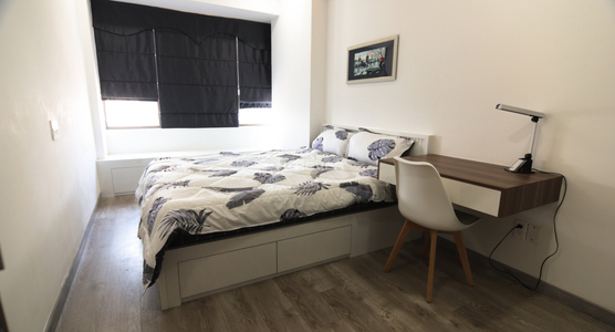 z4260733491301_ed5a111bbfbab039ab91556236b1a9fb.jpg Căn hộ Saigon South Residence hướng Nam, diện tích 95m²