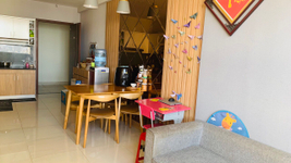 Căn hộ Toky Tower tầng 11 bàn giao đầy đủ nội thất hiện đại.