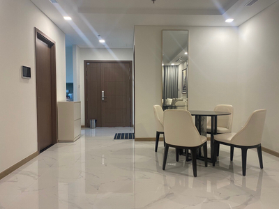 Căn hộ  L81 
Vinhomes Central Park hướng Tây Bắc view sông,thành phố