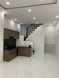 Nhà phố Quận 7 Nhà phố có diện tích 4mx 12m vuông vắn, khu vực dân cư đông đúc.