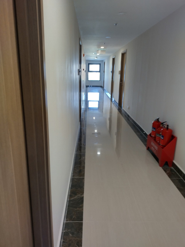 hành lang  Studio Vinhomes Grand Park diện tích 33.6m2, nội thất cơ bản.