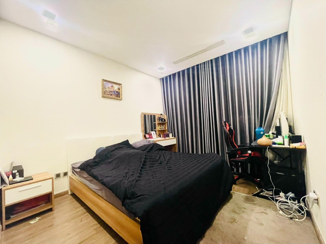 Căn hộ Vinhomes Central Park, Quận Bình Thạnh Căn hộ cao cấp Vinhomes Central Park tầng 34, đầy đủ nội thất sang trọng.