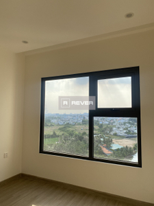  Căn hộ Vinhomes Grand Park ban công rộng, đón gió mát.