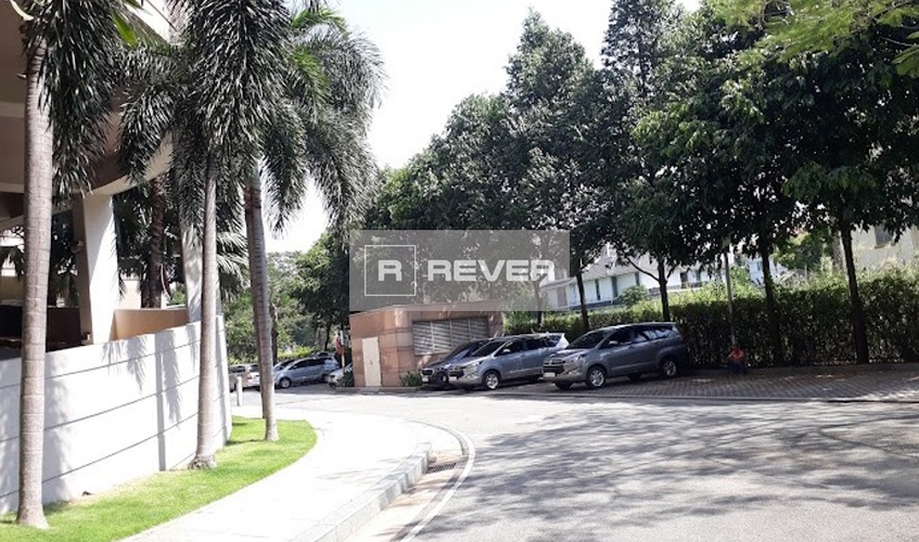  Căn hộ Xi Riverview Palace diện tích 202m2, nội thất cơ bản.