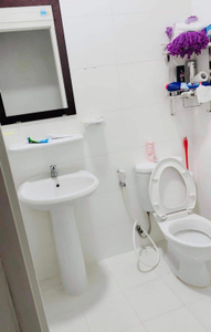 Toilet căn hộ Topaz City Căn hộ Topaz City hướng ban công tây bắc không có nội thất diện tích 70m²
