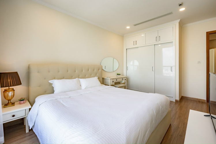 1688439997500.jpg Căn hộ Vinhomes Central Park đầy đủ nội thất diện tích 78.7m²