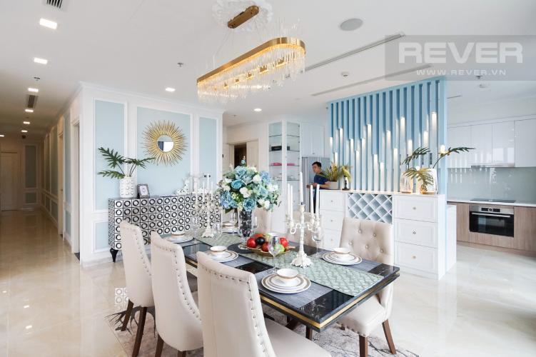  Căn hộ Vinhomes Golden River đầy đủ nội thất diện tích 159.5m².