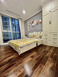  Căn hộ Vinhomes Central Park hướng ban công nam đầy đủ nội thất Châu Âu