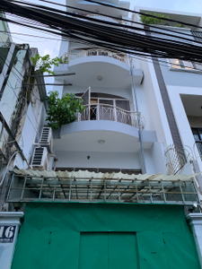 Nhà phố Quận 1 Nhà mặt tiền đường Huyền Quang diện tích 4mx 17m, khu dân cư sầm uất.
