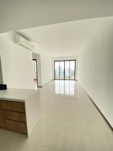 Căn hộ One Verandah tầng 11 thiết kế 2 phòng ngủ, nội thất cơ bản.