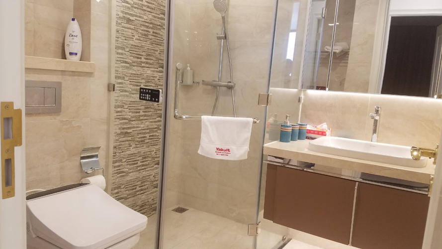 Căn hộ Vinhomes Golden River, Quận 1 Căn hộ Vinhomes Golden River tầng 22 có 1 phòng ngủ, đầy đủ nội thất.