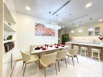 IMG_7600.JPG Quản lý 100% giỏ hàng mua bán giá tốt tại Vinhomes Central Park (1-2-3-4 PN, Penthouse, LM81). LH 0768892255