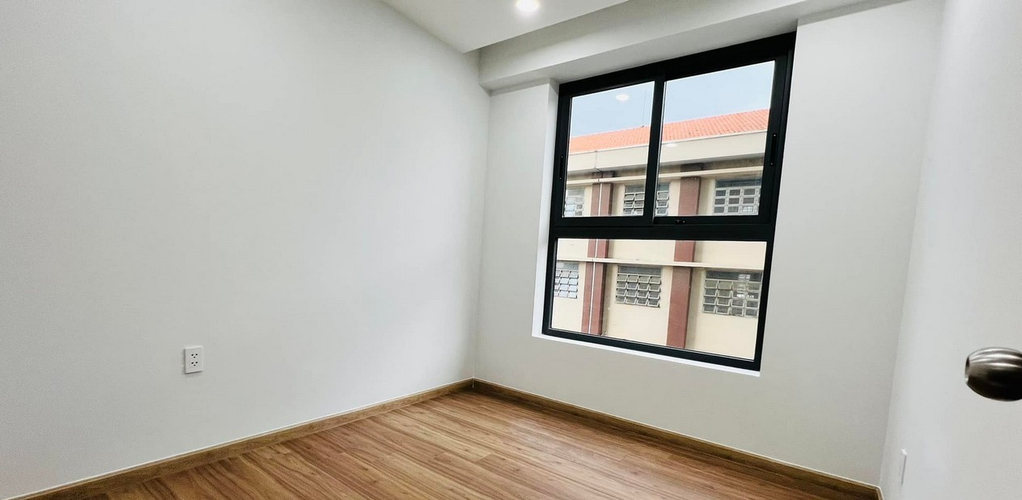  Căn hộ Bcons Garden hướng ban công tây nội thất cơ bản diện tích 62.74m²