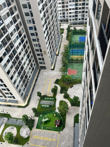 z4392345017148_9a5765678518fbab0f34063f04f66468.jpg Căn hộ Vinhomes Grand Park hướng ban công đông bắc nội thất cơ bản diện tích 61.4m²