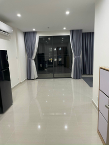  Căn hộ Vinhomes Grand Park hướng ban công đông nam đầy đủ nội thất diện tích 69m²