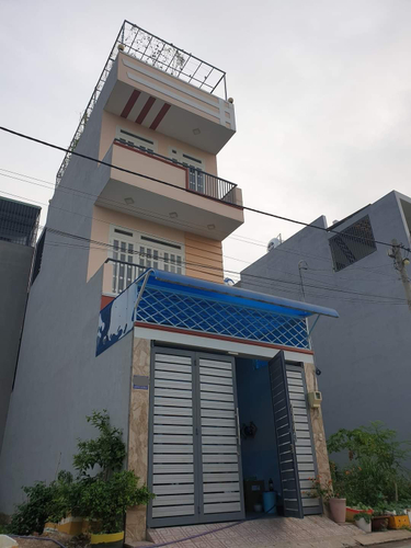 Nhà phố Quận 9 Nhà phố diện tích đất 51m2 đường Võ Văn Hát, khu dân cư sầm uất.