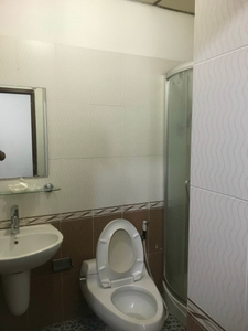 Căn hộ Orient Apartment, Quận 4 Căn hộ Orient Apartment tầng 7 có 2 phòng ngủ, không có nội thất.