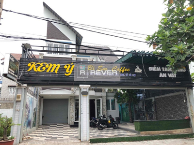 Nhà nguyên căn diện tích đất 200m2, khu dân cư hiện hữu.