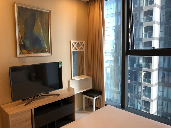 Officetel Vinhomes Golden River, Quận 1 Office-tel Vinhomes Golden River hướng ban công đông bắc đầy đủ nội thất diện tích 77m²